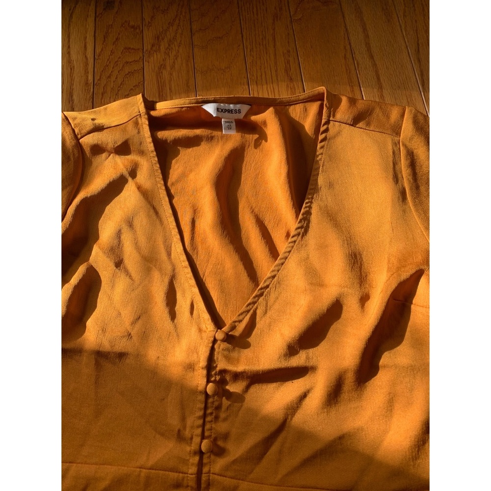 Cropped Express Top!